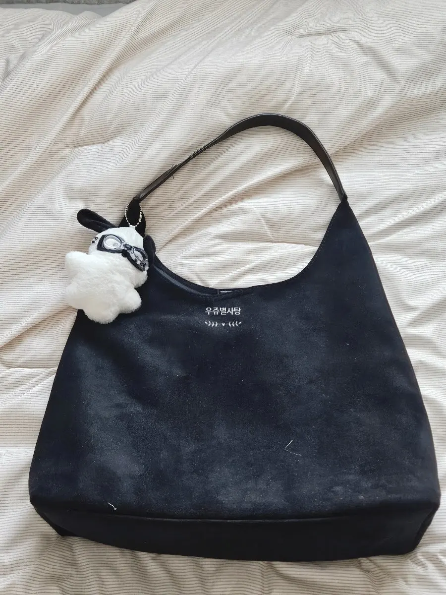 Meda Bag shoulder bag used for commuting and outings