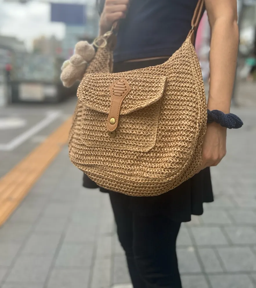 Meda Bag rattan bag on an outdoor outing