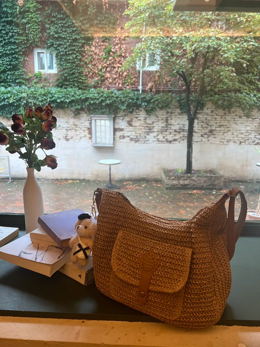 Meda Bag summer bag in a subdued brown color