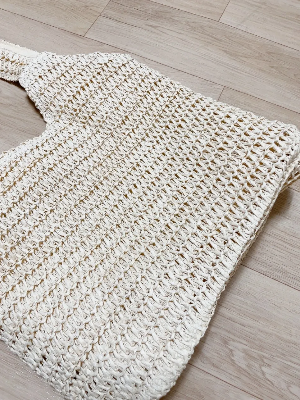 Shoulder strap and bag finishing details