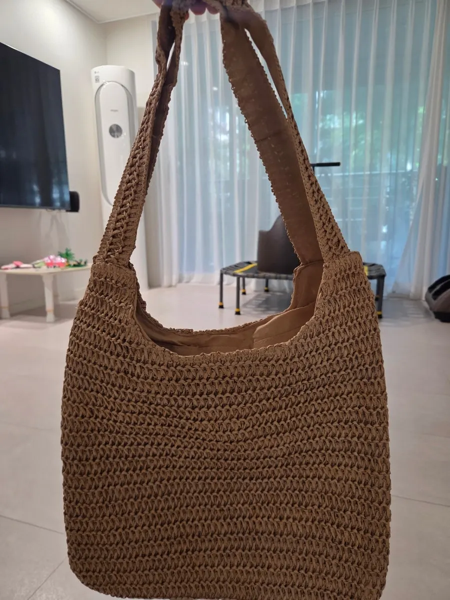 Meda Bag storage space holding outing essentials