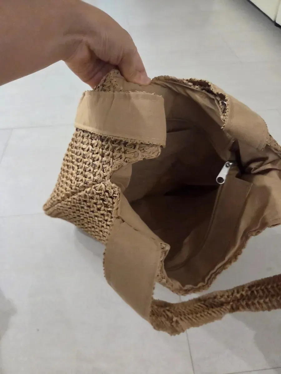 Strap and weave of the Meda Bag summer shoulder bag