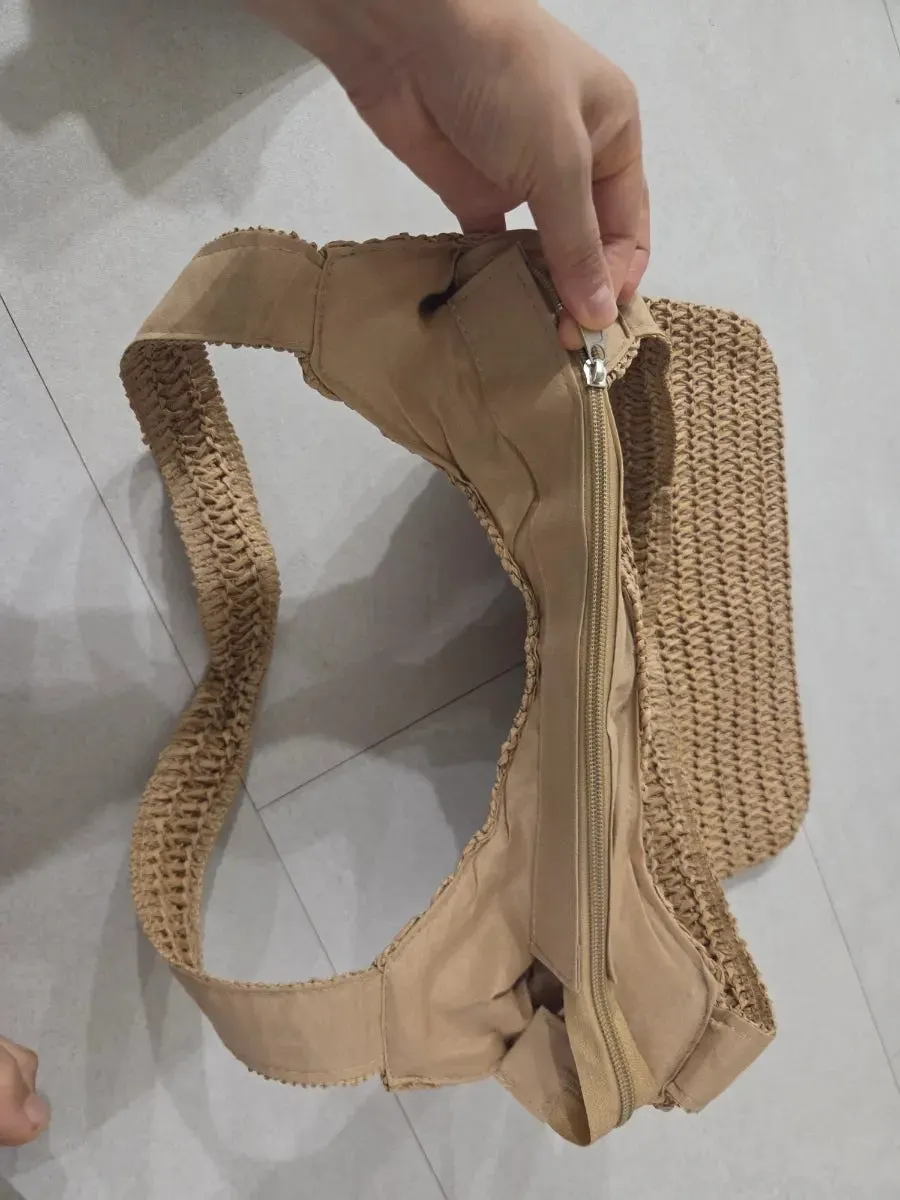 Beige Meda Bag with a natural woven texture