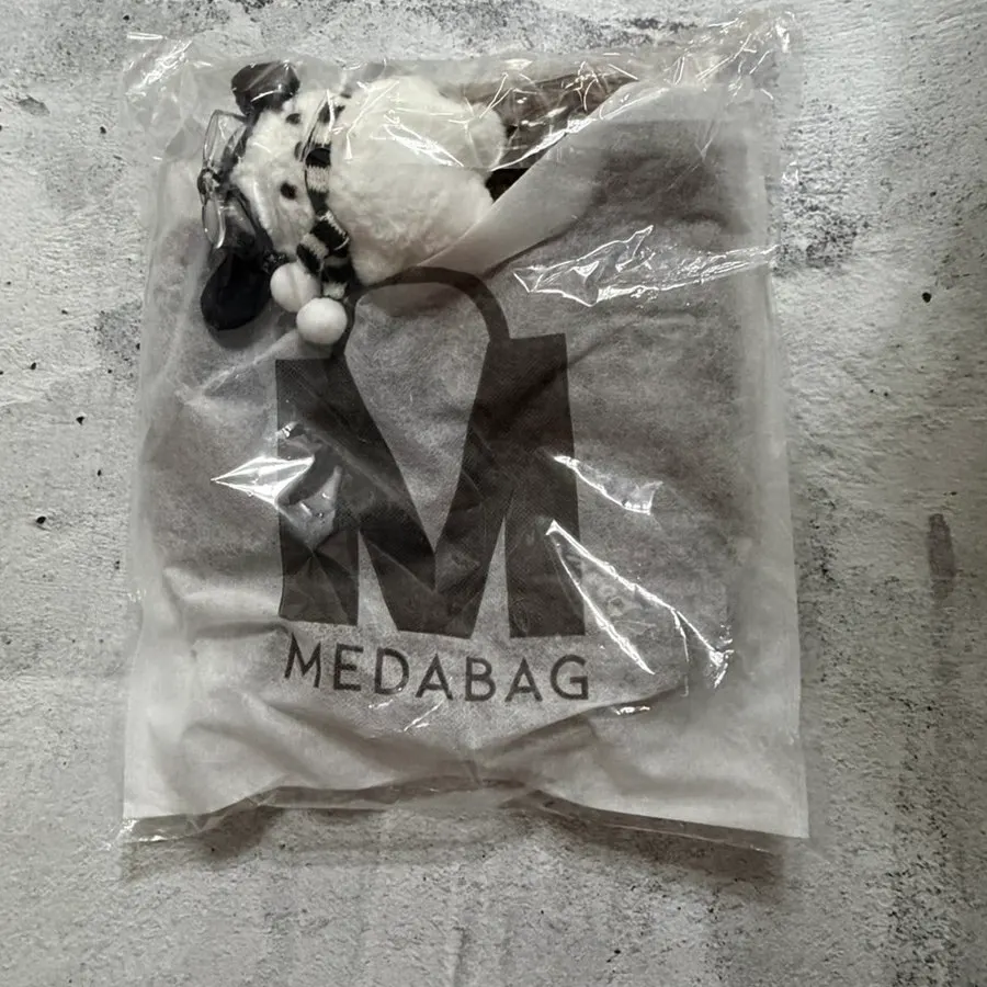 Mini tote bag for everyday use