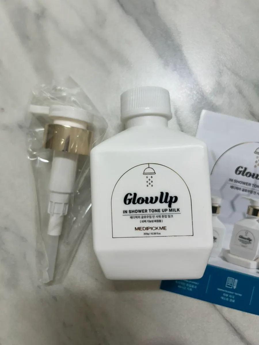 Floral-scented tone-up milk product
