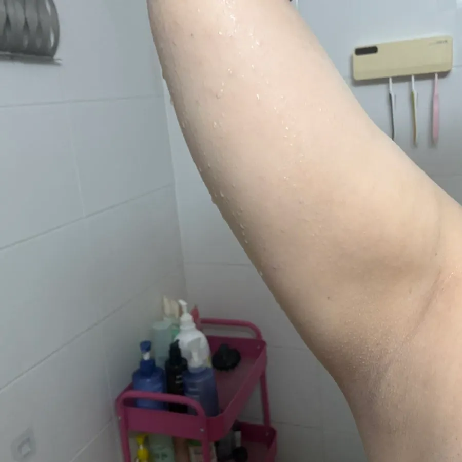 Tone-up milk applied to the underarm area