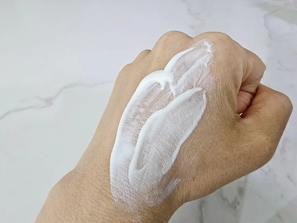 수분크림처럼 펴 바르는 선스크린