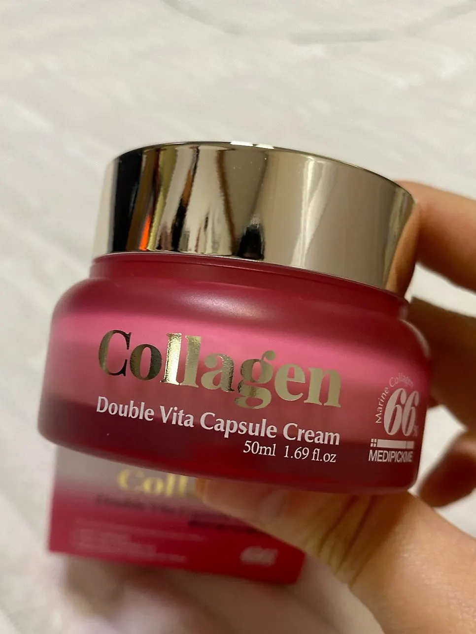 Low-molecular marine collagen moisturizing cream
