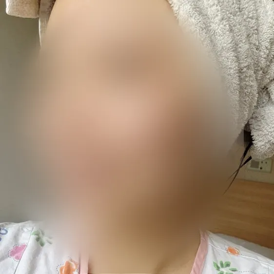 백탁 없는 선크림 발색 확인