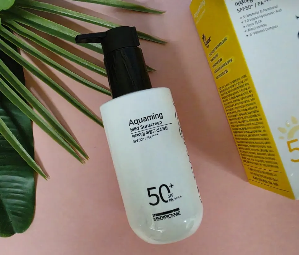 Image explaining triple functionality: UV protection, brightening, wrinkle care