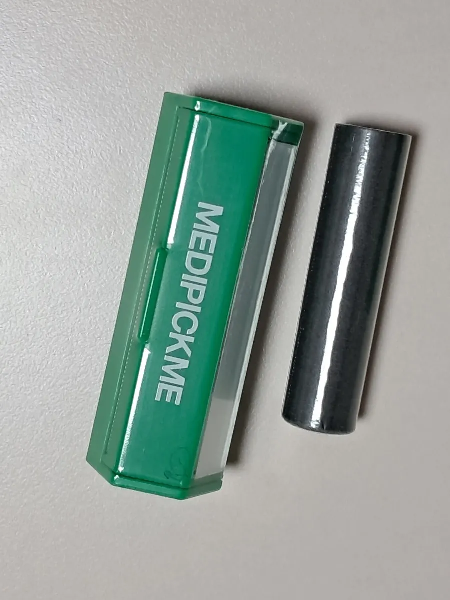 Carrying portable oil blotting paper