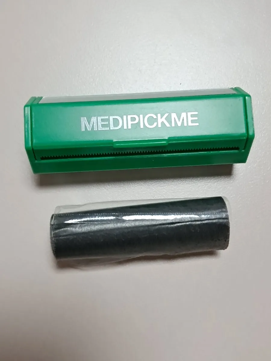 Oil blotting paper used before removing excess oil