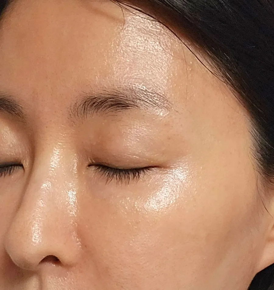 크림 사용 후 촉촉한 피부
