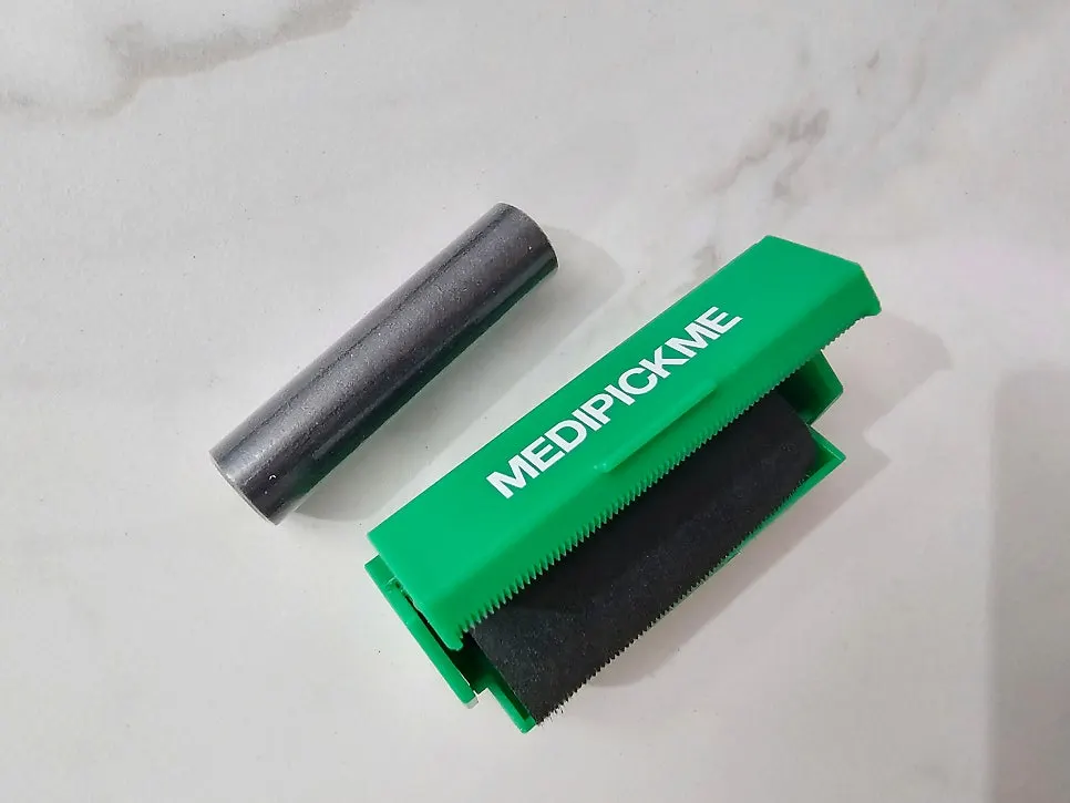 Roll in the case and refill roll set