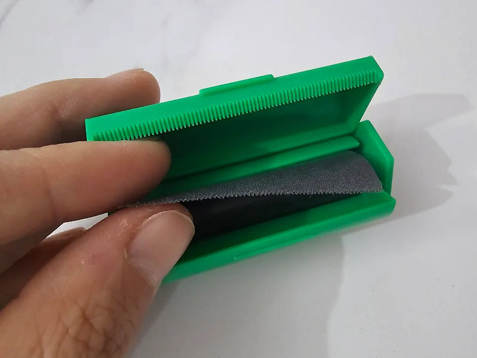 Roll oil blotting paper case components