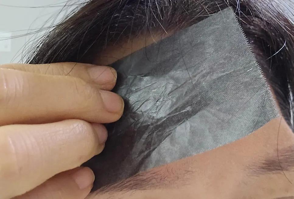 Roll oil blotting paper used on skin