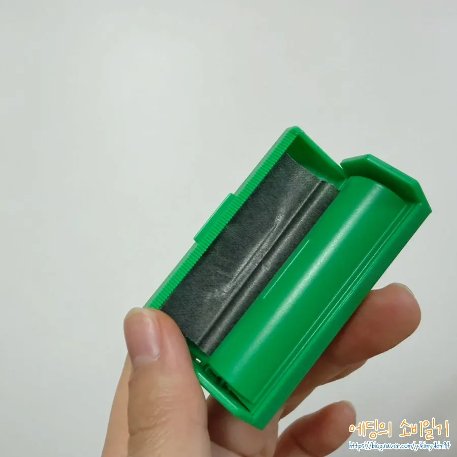Blotting paper size compared with an ampoule