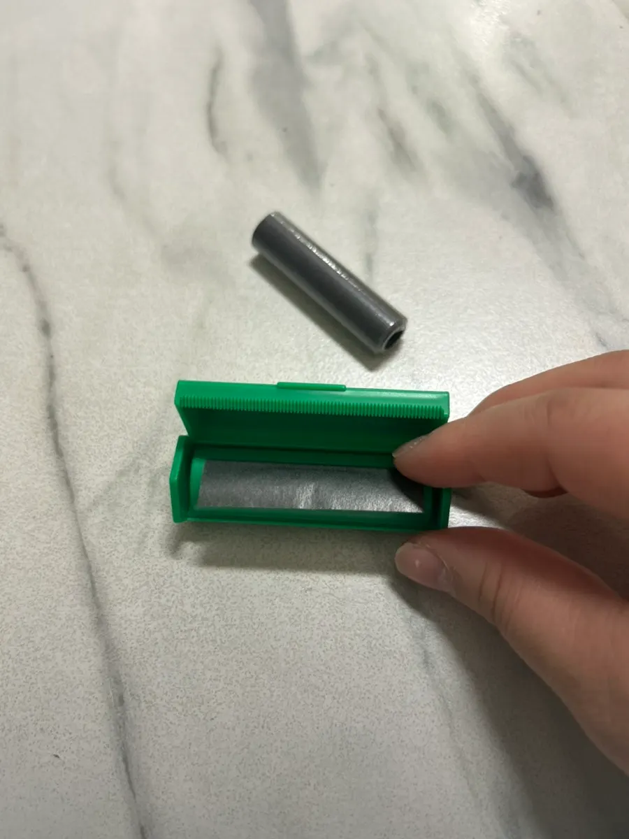 Cut roll blotting paper used in a consistent amount