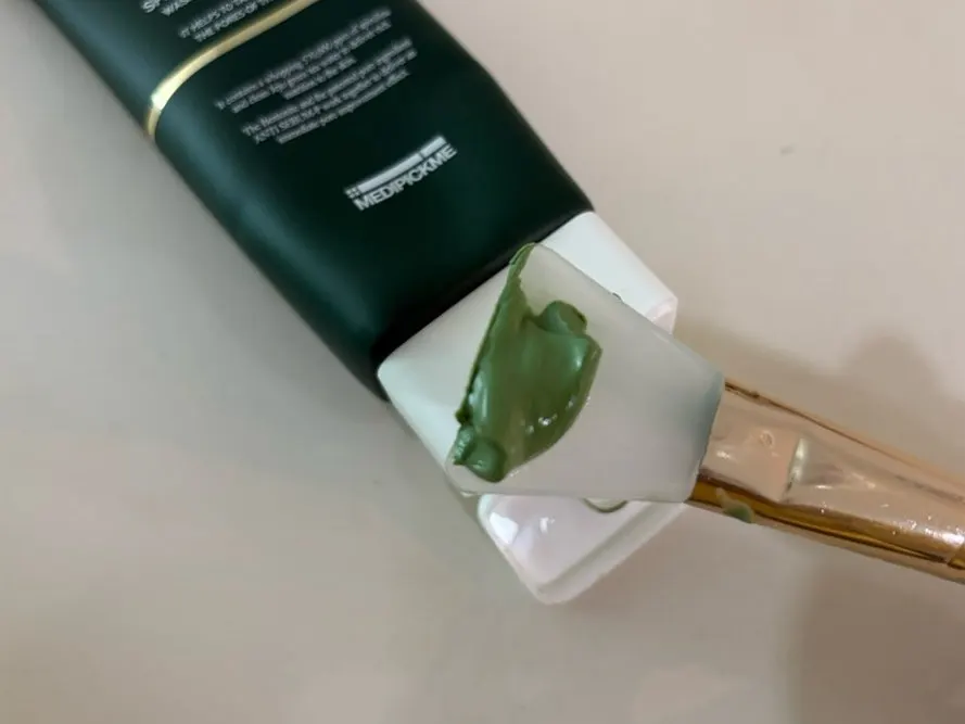 Light green mask texture