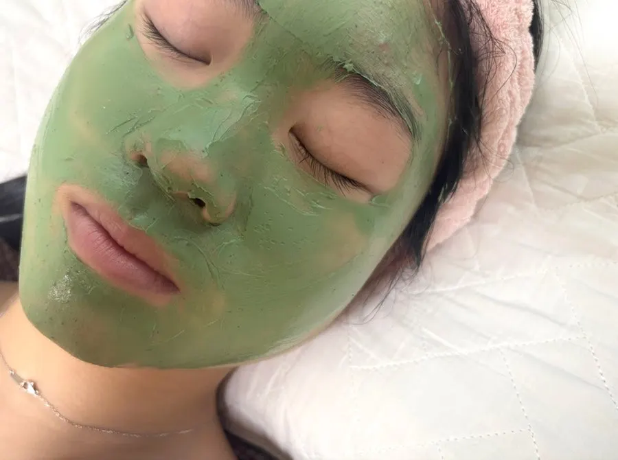 Mask applied to the nose and forehead