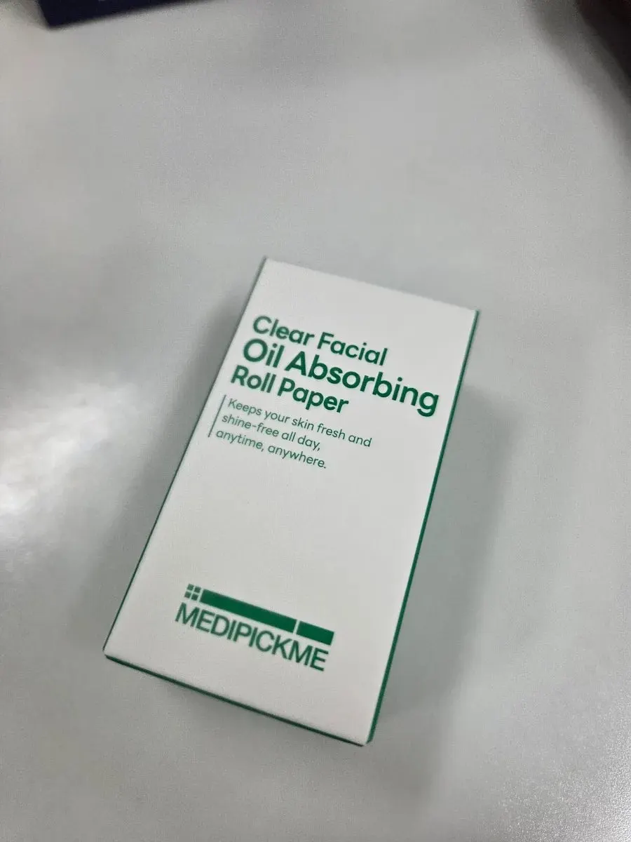 Portable MEDIPICKME roll-type oil blotting paper