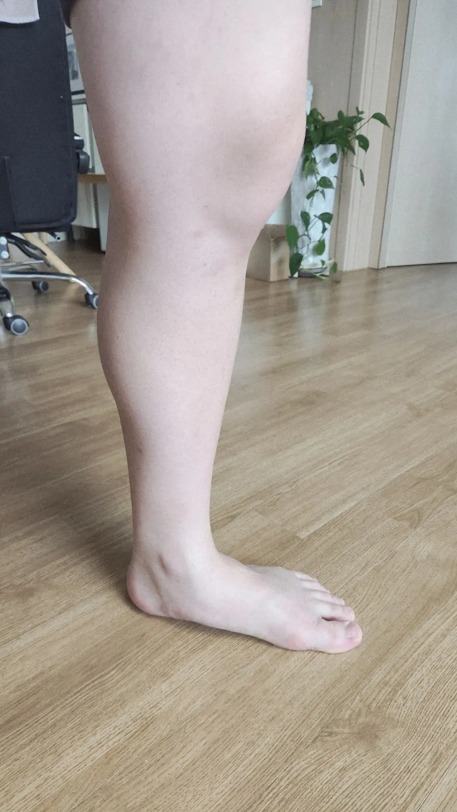 Opening MEDIPICKME Touch Up Removal Cream