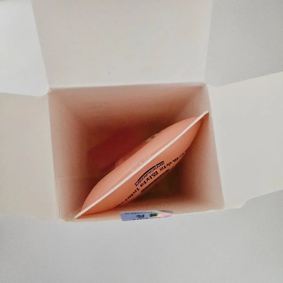 Close-up of the silicone applicator tip