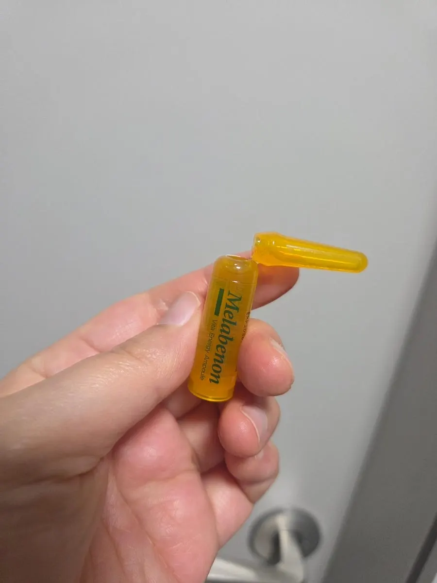 Ampoule fitted with the dedicated cap