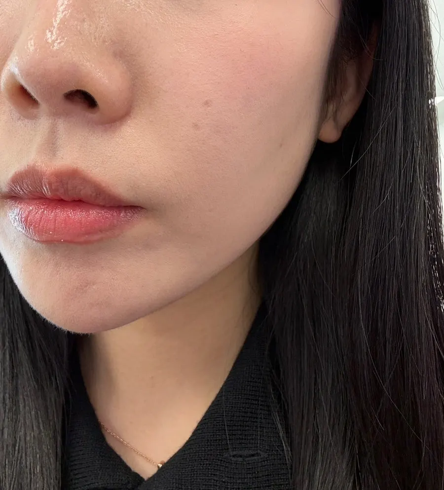 유분을 정리하는 페이스 롤 기름종이