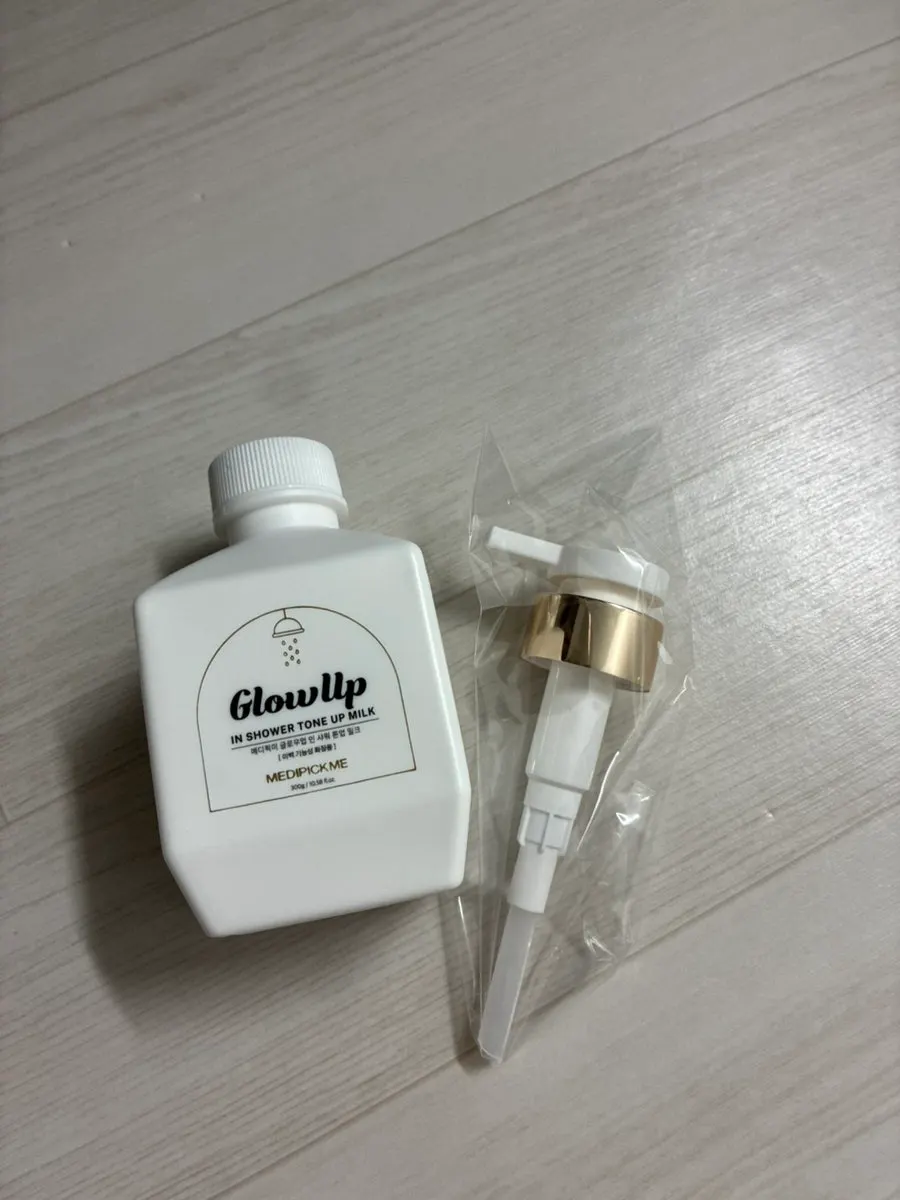 Tone-up milk with a subtle floral scent