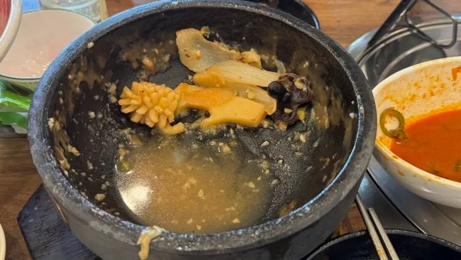 식사 후 나온 아이스크림 디저트