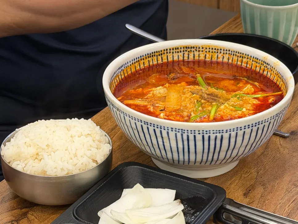Mayway's jjamppong rice serving