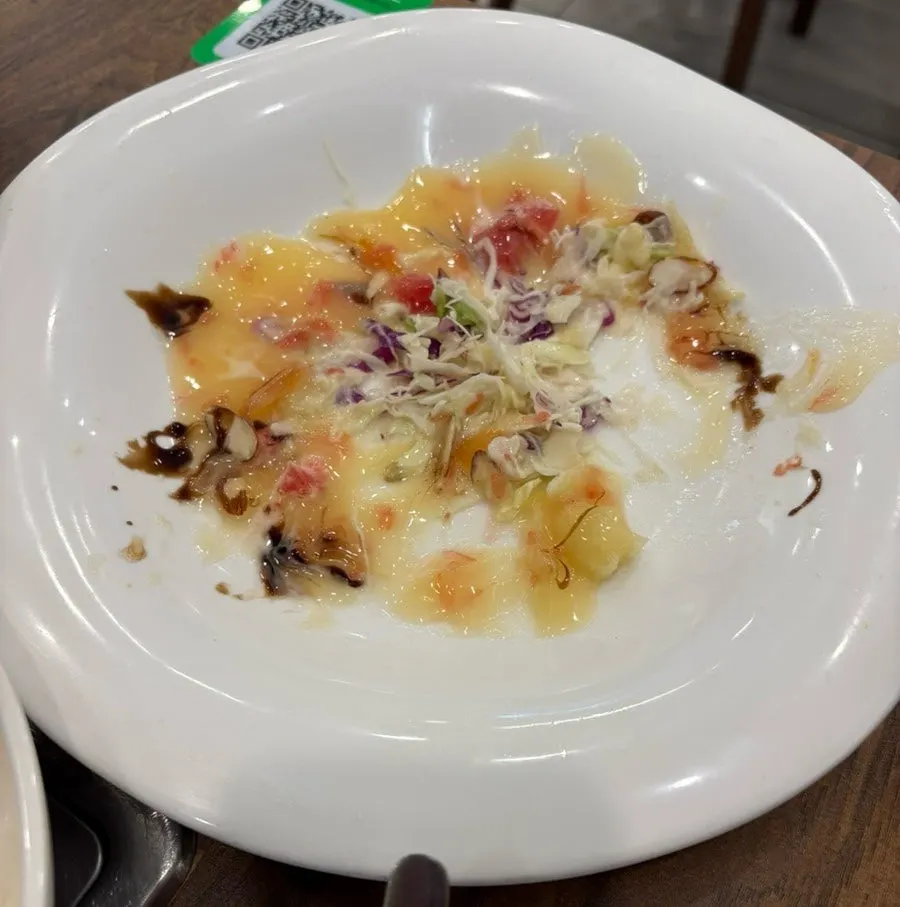 Nearly empty tangsuyuk plate