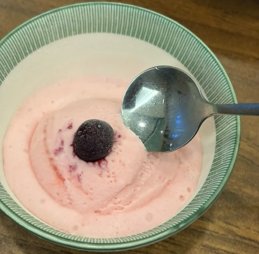 Ice cream served after the meal