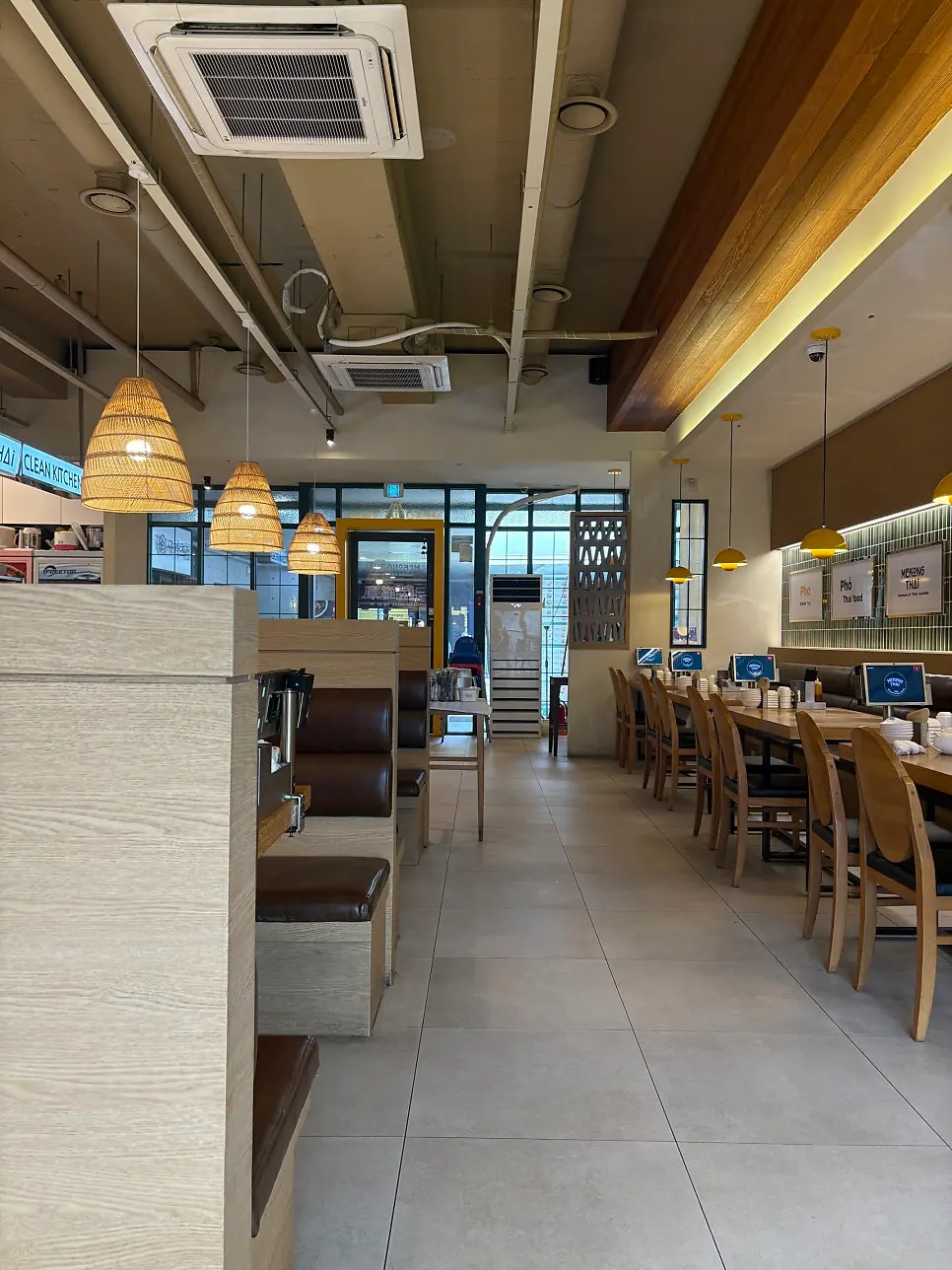 Interior of Mekong Thai Sejong Lake Park Branch