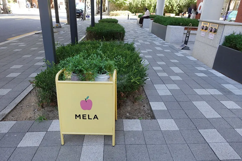 Exterior of MELA Hongdae on the 1st floor of Nudit Hongdae