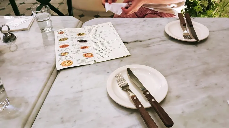 Table setting at MELA Hongdae