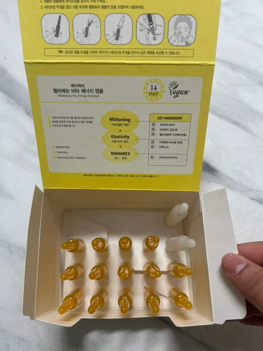Ampoule container used one capsule at a time