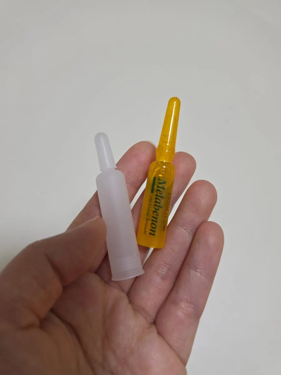 Ampoule set for daily care