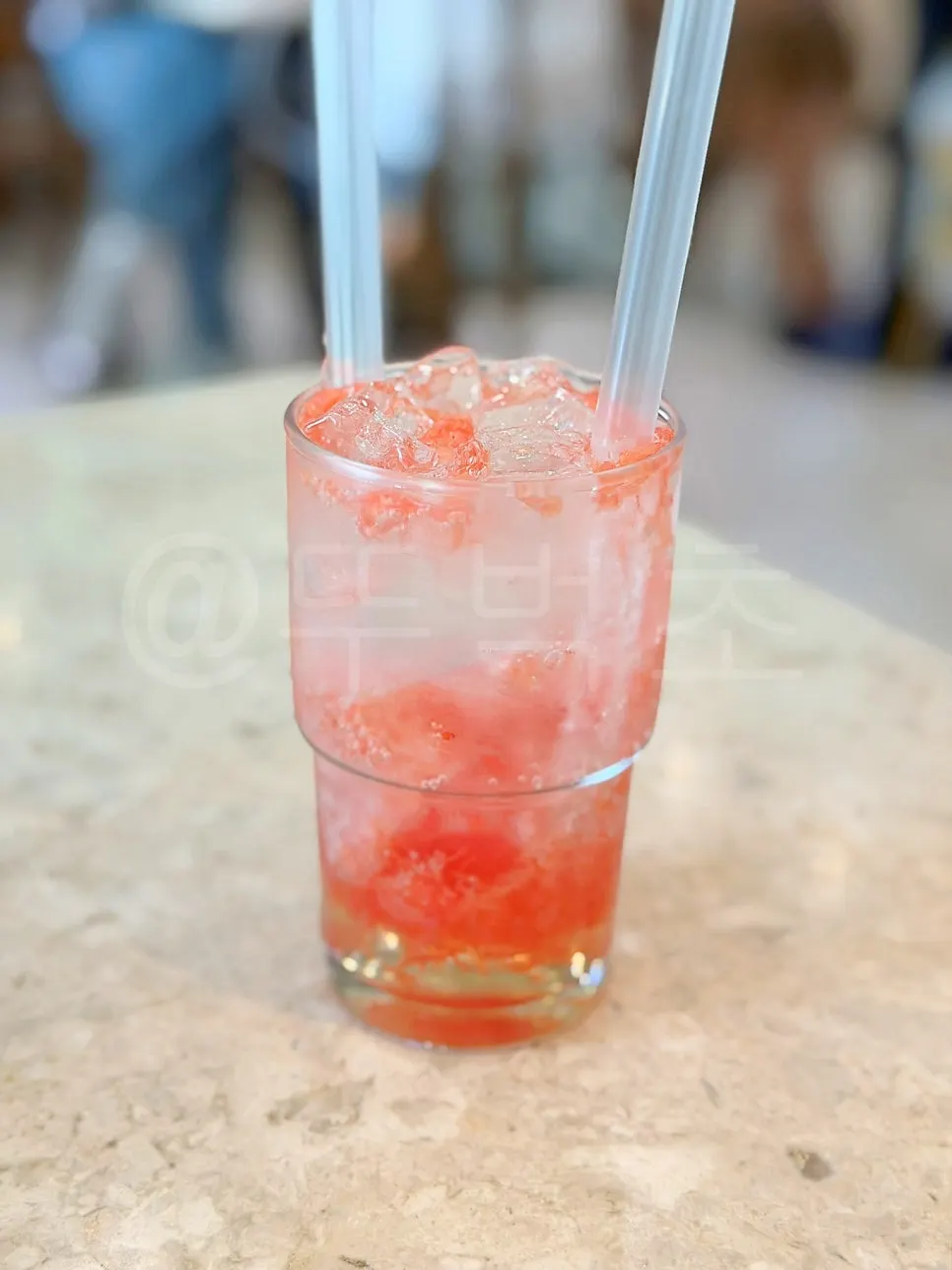 Closing shot of Mela, a Yeongdeungpo brunch café