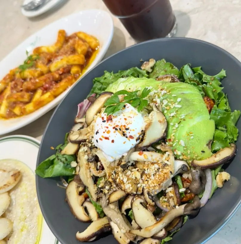 밀떡이 들어간 멜라 라구 떡볶이