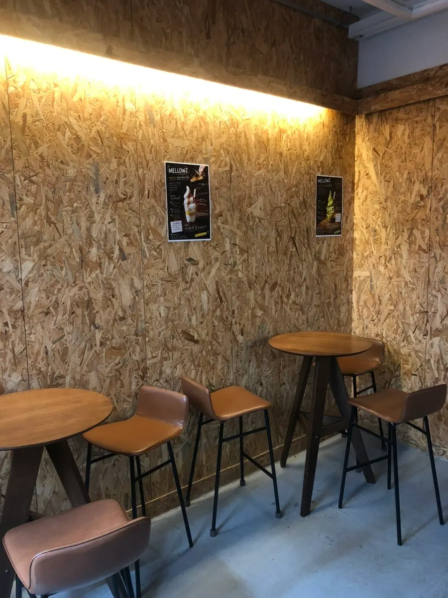 멜로우즈 야외석과 입구 주변 풍경