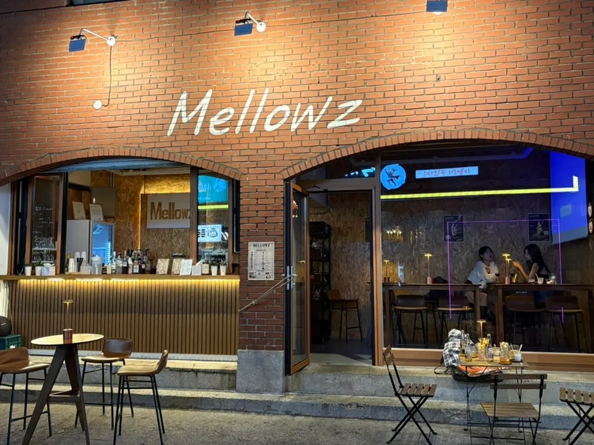 Exterior of Mellows Seongsu near Ttukseom Station