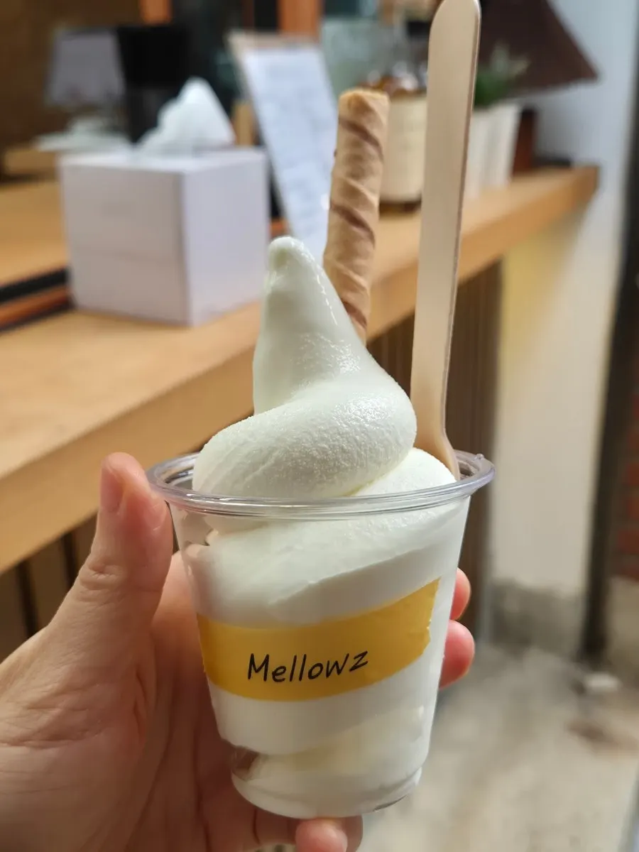 Affogato cup with a Mellows logo sticker