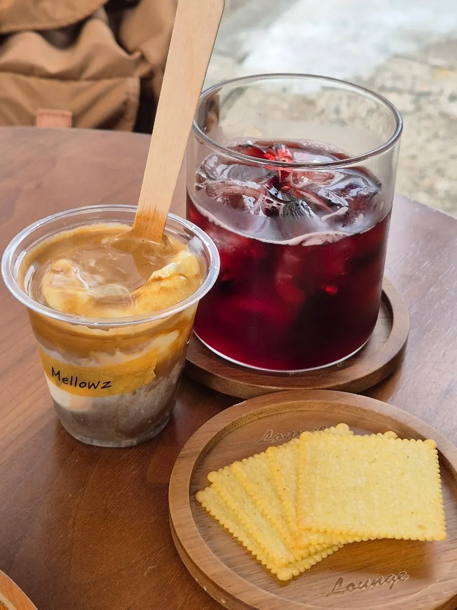 Complimentary snacks given by the owner