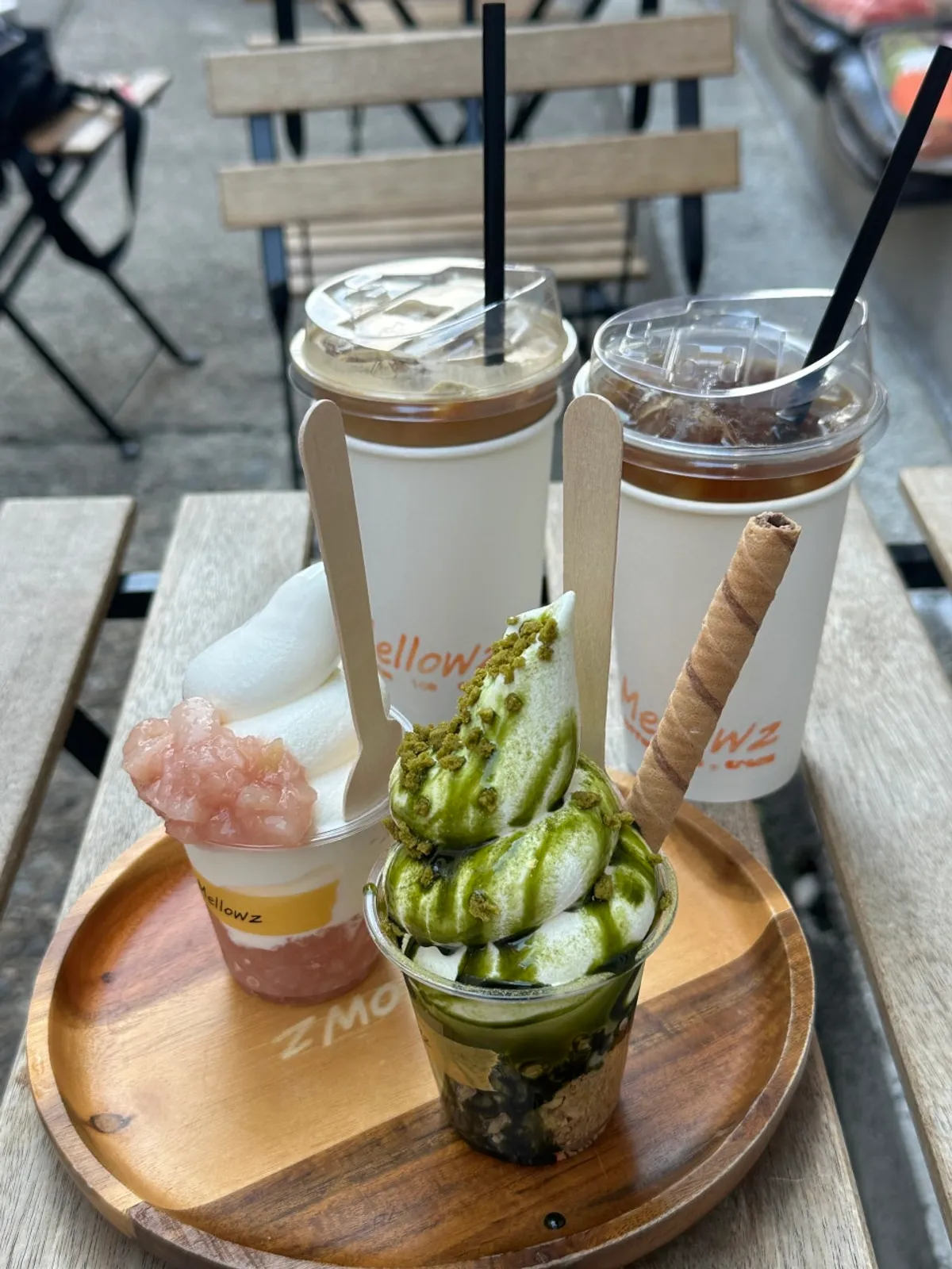 Ice cream and outdoor table at Mellows