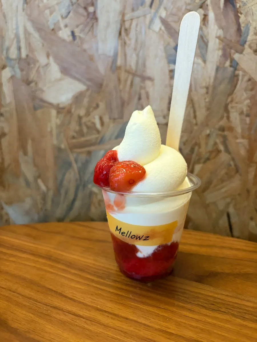 Mellows peach soft serve