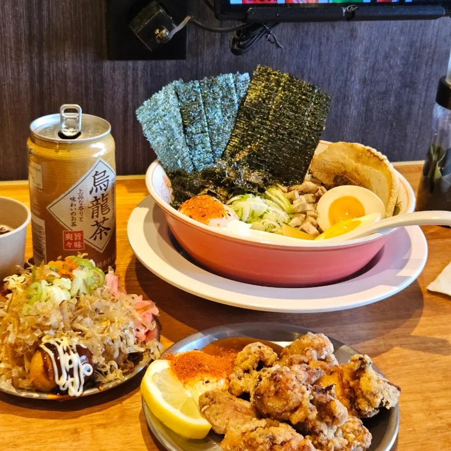 Abura soba and side dishes spread at Mentsuru Children's Grand Park Branch