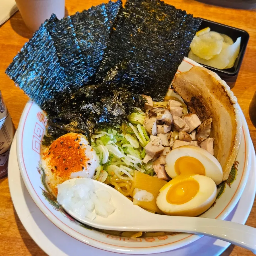 Abura soba before mixing in the sauce and oil