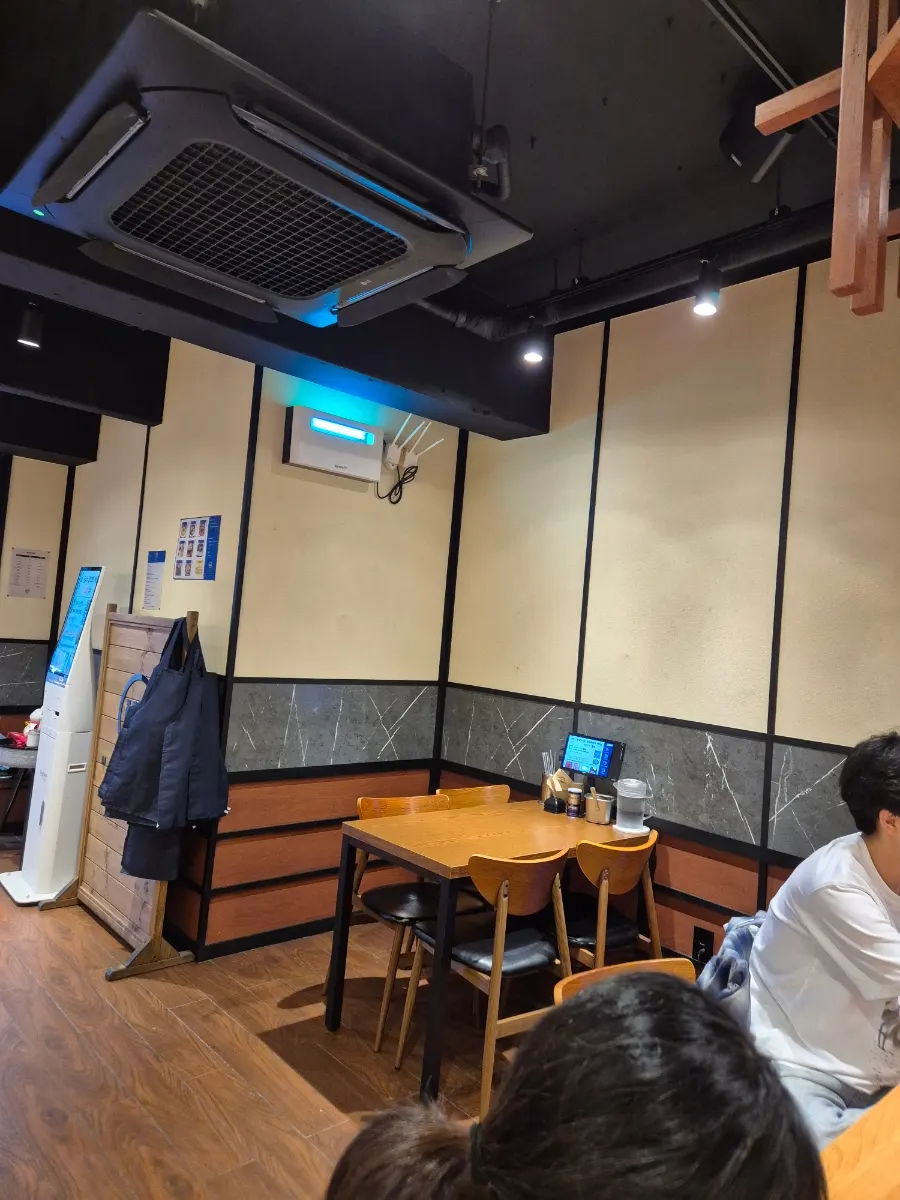 Table seats and seating by the window